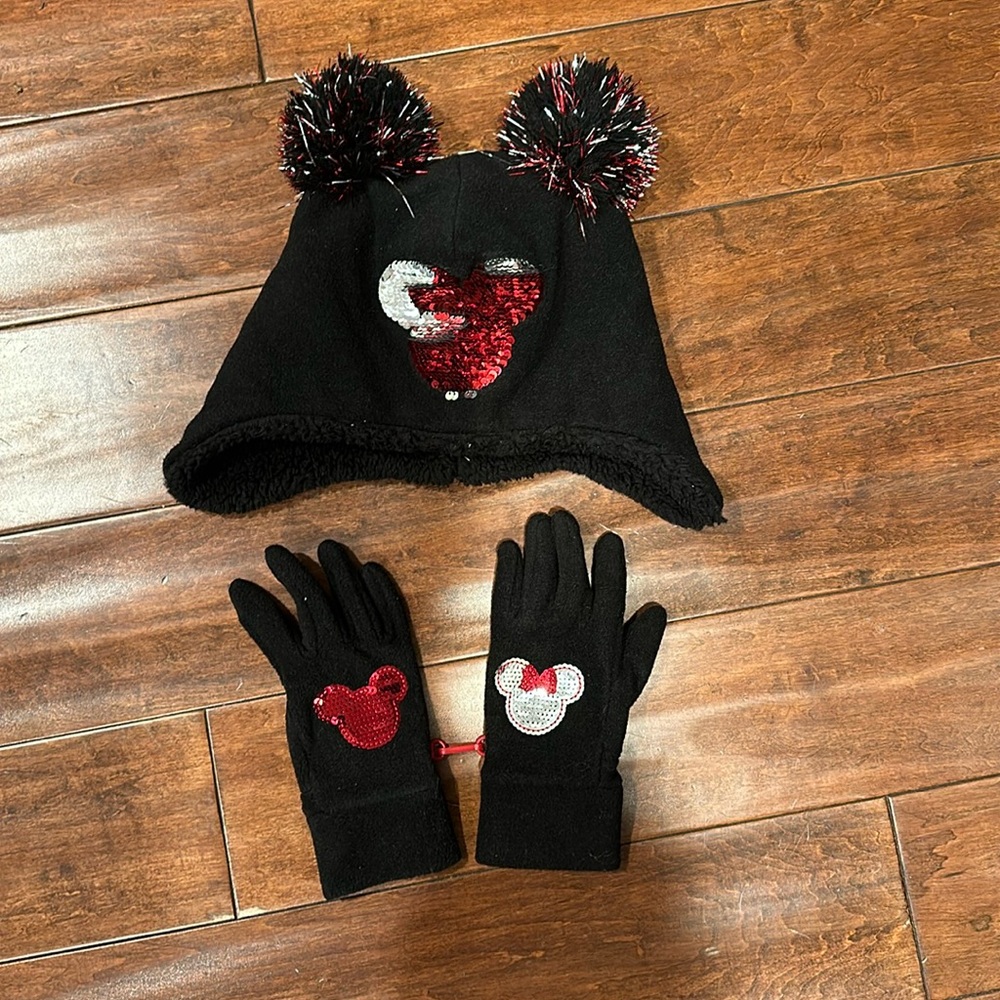Disney Gap Minnie Mouse Hat Size L/XL and Gloves Size M